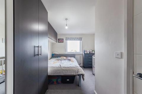 2 bedroom flat for sale, Victoria Crescent, Shirley, SOLIHULL