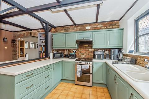 2 bedroom detached bungalow for sale, Carlton Close, Leverington, Wisbech