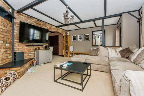 2 bedroom detached bungalow for sale, Carlton Close, Leverington, Wisbech