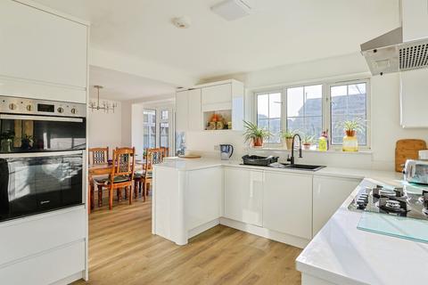 5 bedroom detached house for sale, Waytown Close, Poole
