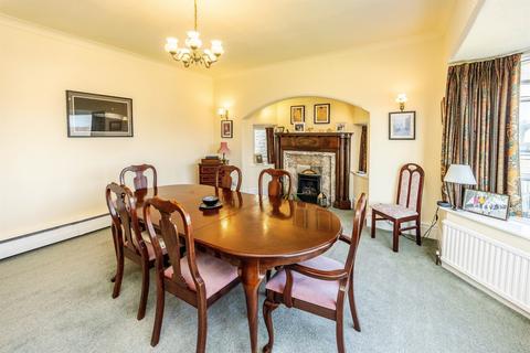 5 bedroom detached house for sale, Rochdale Road, Greetland, Halifax