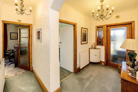 5 bedroom detached house for sale, Rochdale Road, Greetland, Halifax