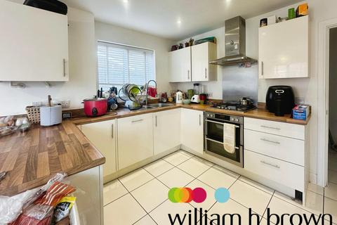 undefined, Bamboo Crescent, BRAINTREE