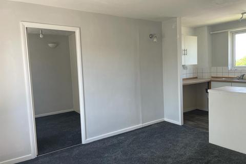 undefined, Highgrove Close, CALNE