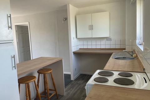 undefined, Highgrove Close, CALNE