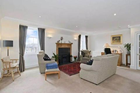 2 bedroom flat to rent, Glenfinlas Street, New Town, Edinburgh