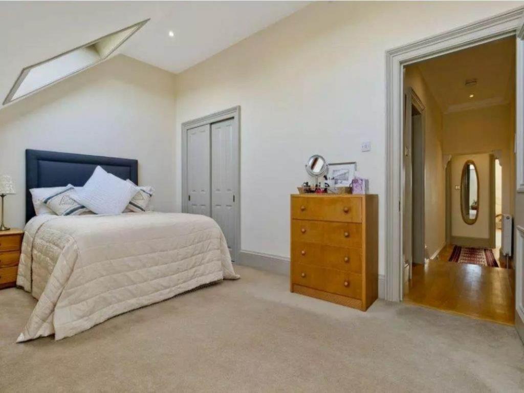 Bed 1