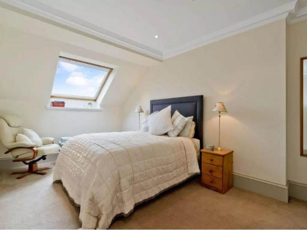 Bed 2