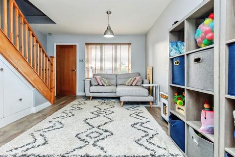 3 bedroom semi-detached house for sale, Beech Grove, Stamford