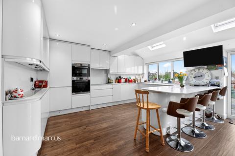5 bedroom semi-detached house for sale, Grafton Road, Worcester Park