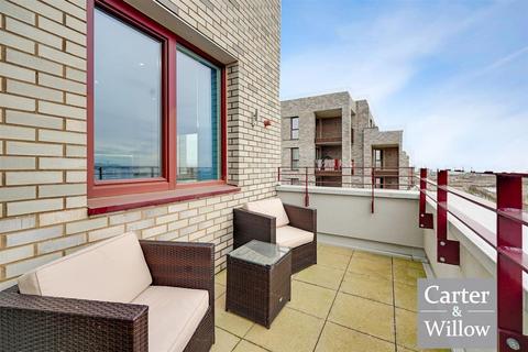 2 bedroom apartment for sale, Goodacre Apartments,, 7 Kings Hill, Essex