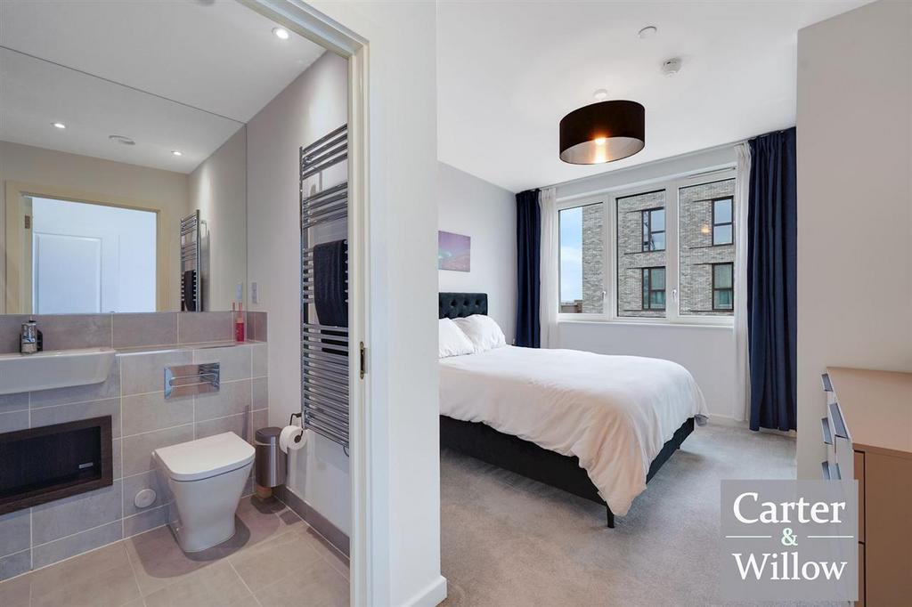 Bedroom / En suite