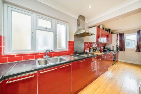 3 bedroom semi-detached house for sale, Hamilton Avenue, Surbiton KT6