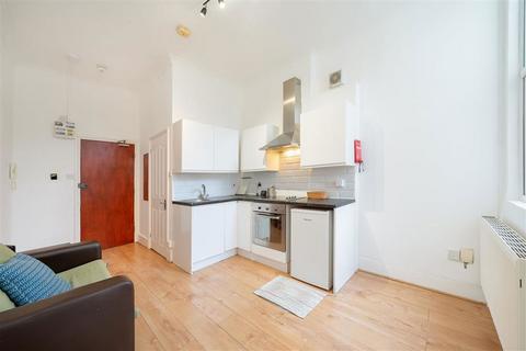 1 bedroom flat to rent, Manstone Road, London NW2