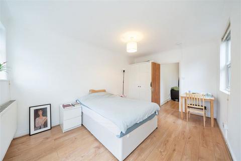 1 bedroom flat to rent, Manstone Road, London NW2