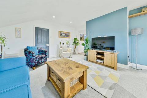 2 bedroom apartment for sale, New Road, Hertford