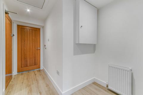 undefined, Kingswood Way, South Croydon