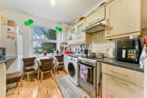 undefined, Hatfeild Mead, Morden