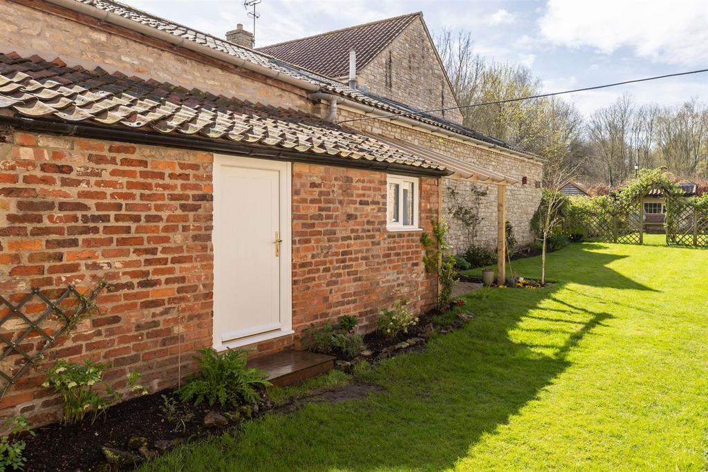 Garden Office