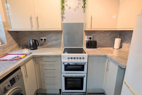 1 bedroom terraced house for sale, 18 The Ridings, Bicton Heath, Shrewsbury, SY3 5ES