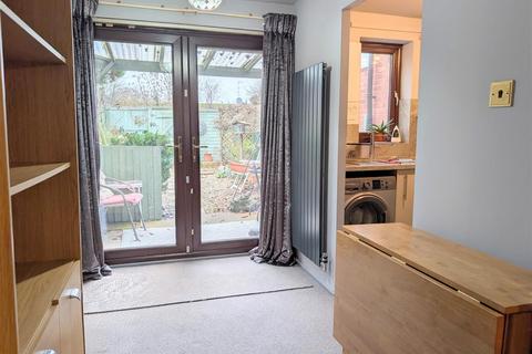 1 bedroom terraced house for sale, 18 The Ridings, Bicton Heath, Shrewsbury, SY3 5ES