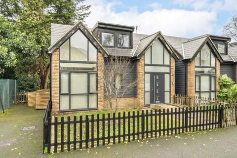 2 bedroom detached house to rent, Edeleny Close, East Finchley, London, N2