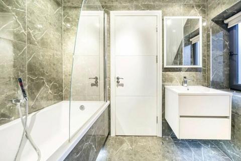 2 bedroom detached house to rent, Edeleny Close, East Finchley, London, N2