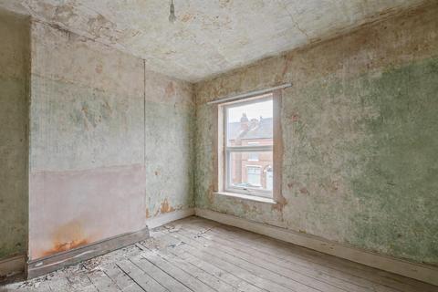 3 bedroom semi-detached house for sale, Birchwood Avenue, Long Eaton