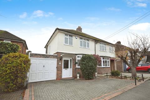 undefined, Maple Avenue, Braintree