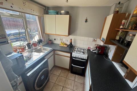 2 bedroom terraced house for sale, West Street, Havant