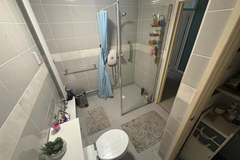 2 bedroom terraced house for sale, West Street, Havant