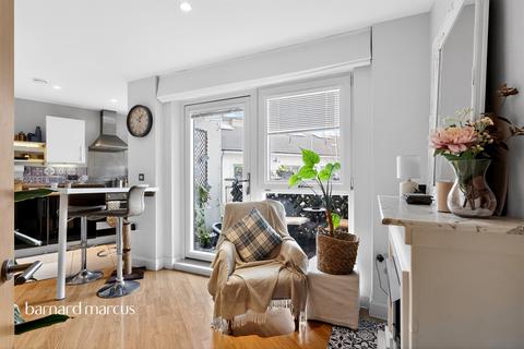 1 bedroom flat for sale, Silwood Street, London