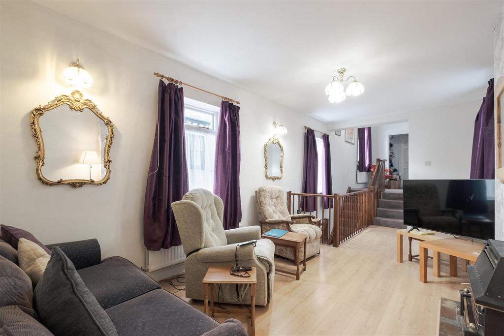 210 Abbey Road (11 of 16).jpg