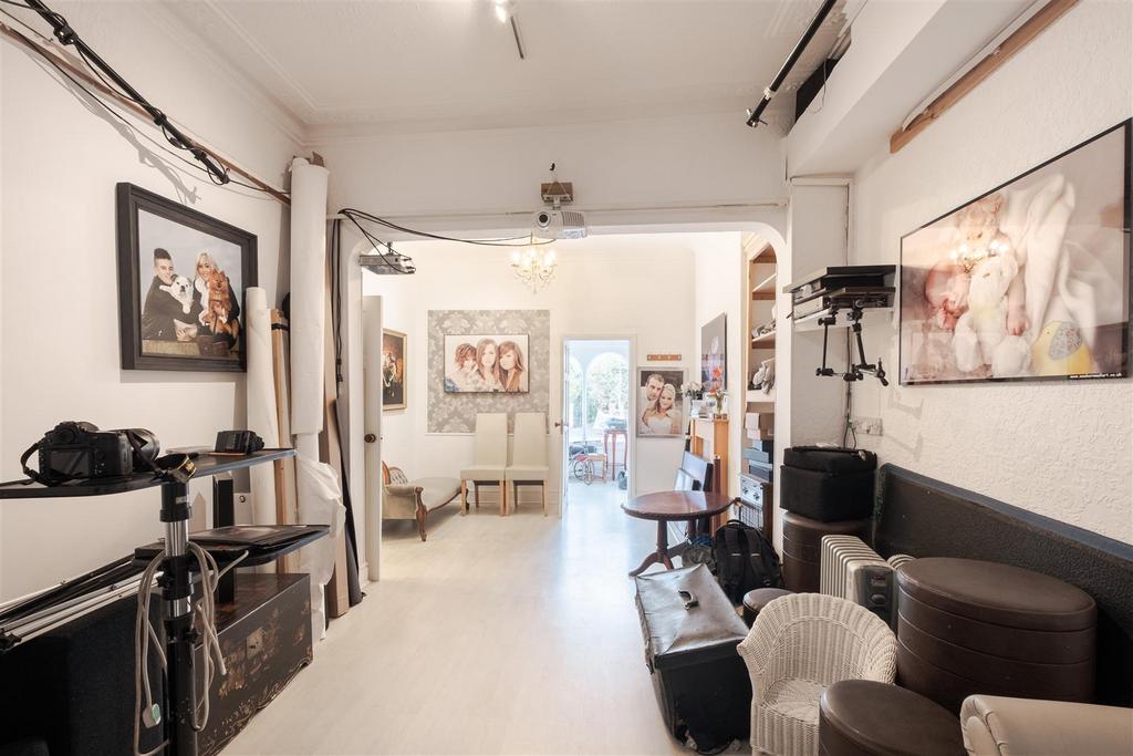 210 Abbey Road (3 of 16).jpg