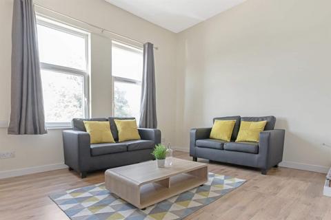 4 bedroom flat to rent, 86a BURLEY ROAD, LEEDS