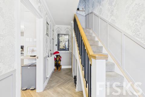 4 bedroom detached house for sale, Chapman Road, Canvey Island, SS8