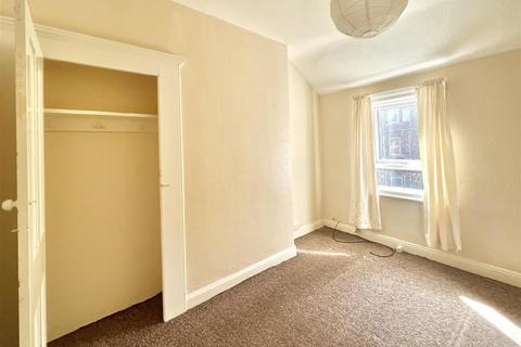 undefined, 2 Bed Second Floor Flat, Horsforth Avenue, Bridlington, YO15 3DG