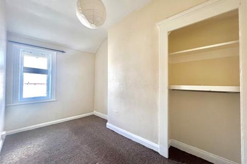 undefined, 2 Bed Second Floor Flat, Horsforth Avenue, Bridlington, YO15 3DG