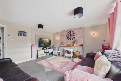 3 bedroom semi-detached house for sale, Westbrook Crescent, Gilberdyke