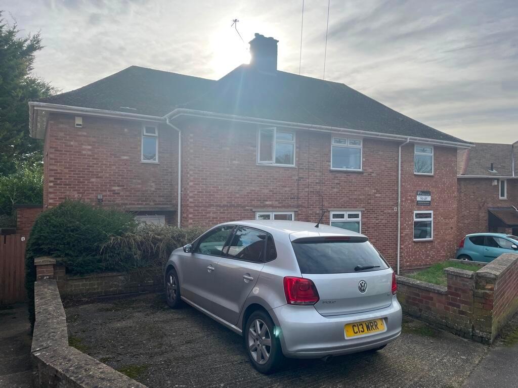 Well-maintained brick semi-detached house with ...