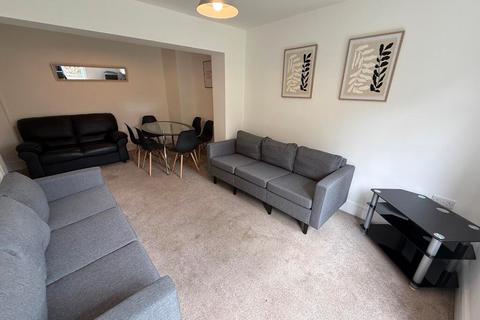 6 bedroom house to rent, Earlham Road, Norwich NR2