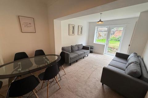 6 bedroom house to rent, Earlham Road, Norwich NR2