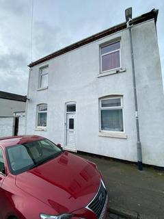2 bedroom terraced house to rent, Portland Street, Stoke-On-Trent