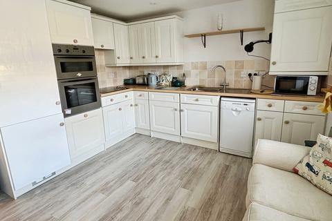 2 bedroom apartment for sale, Victoria Road, Freshwater, Isle of Wight