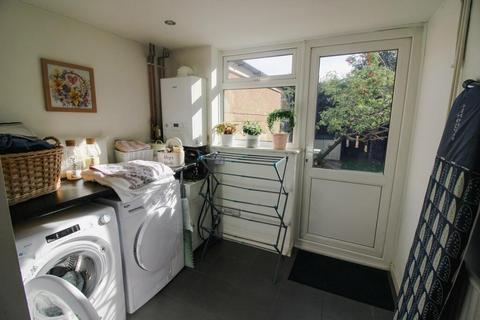undefined, 27 Tavistock Close