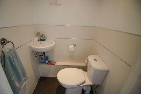 undefined, 27 Tavistock Close