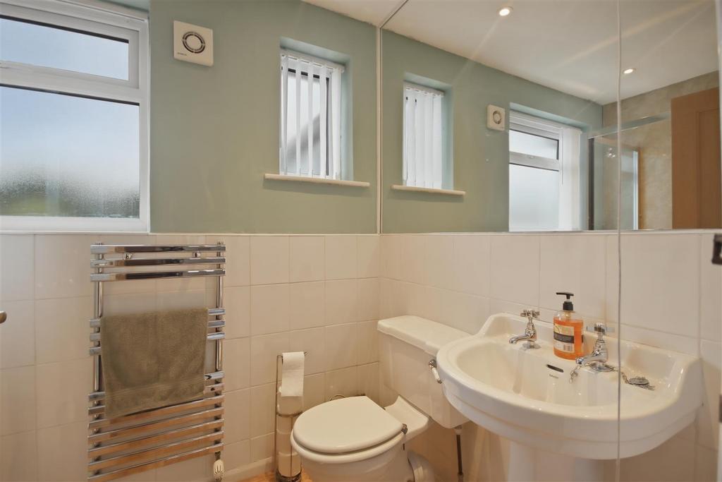 Bathroom (7).jpg