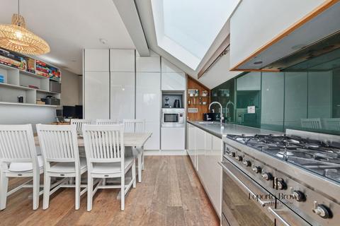 2 bedroom flat for sale, Donaldson Road, NW6