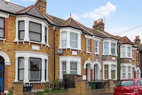 3 bedroom flat to rent - Albacore Crescent, London SE13