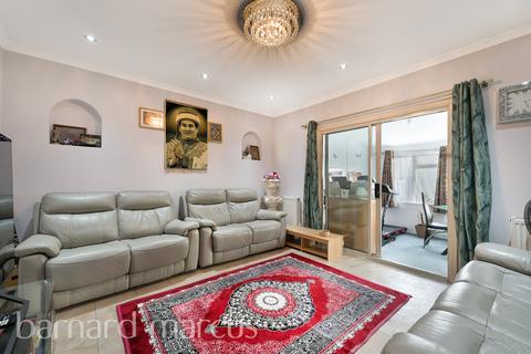 undefined, Parkfield Road, Feltham